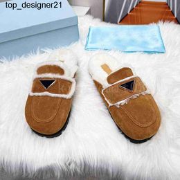 2023 Designer Slippers Women Fluffy Slides Woollen Loafers Casual Shoes Fashion brand Suede Shoe Brand Moccasins Scuffs womens mens Warm Winter Leather slippers