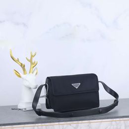 Evening Bags P classic 1BD Messenger 313 Shoulder Camera bags with adjustable shoulder strap Black simple nylon bag OR5H