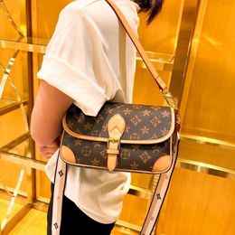 Designer Bags Shoulder Bag Totes old Flower Diane Baguette Handbag Women Handbags louisvuitton Large-Capacity Canvas Strap Colorful New Floral