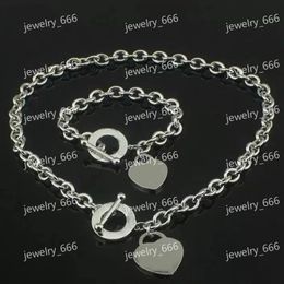 Designer Necklace Pendant Necklaces Women's Jewelry Exquisite Craft Belt Official Logo Classic Blue Heart Whole Luxury De222l