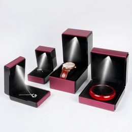 Jewelry Boxes Fashion Brushed LED Light Storage Organizer Box Engagement Ring Earrings Bracelet Collection Display Packaging 230926