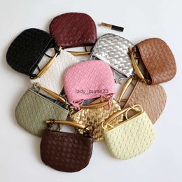 Sardine Purse Cassette Designer Bag Classic Bags Lady Woven 2024 New Cowhide Niche Design Metal Mini Handbag