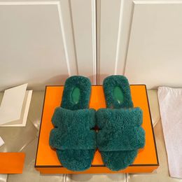 Orans Sandals Fur Wool Slippers Genuine Leather Designer Women Sheepskin Slides Warm Fluffy Furry Sandal Comfortable Autumn Winter Home Sandals Oran Furs Sliqq
