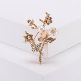 Brooches Female Fashion Shell Pearl Branch Cute Butterfly For Women Luxury Gold Slver Color Alloy Animal Brooch Safety Pins