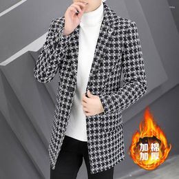 Men's Trench Coats 2024 Winter Vintage Classic Houndstooth Overcoats Mens Slim Fit Long Jackets Retro Gentleman White Black Checked