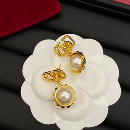 2023 Designers Stud Earrings Women Fashion Ear Studs Pearl Vintage Brand Earings Luxury Gold Jewelry Earing V Golden Earring CYD2392622-3