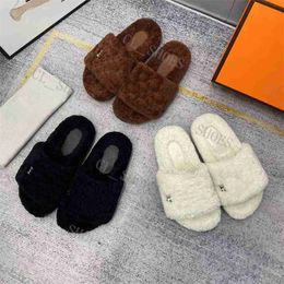 Designer Slippers Ladies Wool Slides Fur Fluffy Furry Warm Full Fur Letters Sandals Winter Indoor Sandal