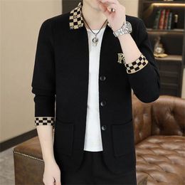 New Style Luxury Letter Embroidery Cardigan Jacket Men Designer Brand Fashion Pocket Knitted Cardigan Sweater Coat Men 2023 Casual Sweater