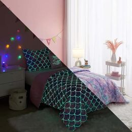 Bedding sets Piece Glow In Dark Comforter Set with Bonus String Light Twin Cute bedding set Bed Kawaii Juego de cama full 230927