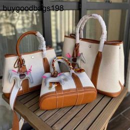 Designer Garden Bags Tote Fashion Colour Contrast Commuter Simple Large Capacity Wide Shoulder Belt One Handbag Have Logo