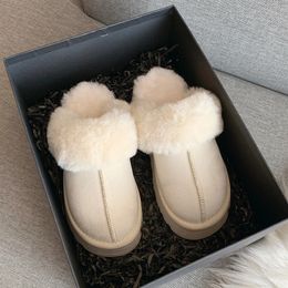 Slippers Fur Slippers Women Winter Plush Sandals Luxury Slip on Platform Slides Female Thick Sole Designer Cotton Home Shoes 230926