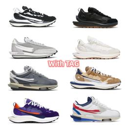 Best quality low-top sneakers Comfortable running shoes suitable for daily life sneakers in a variety of color options 1 1 dupe
