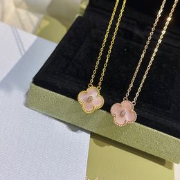 Women Fashion Designer Pendant Necklaces for Elegant four Leaf Clover Locket Necklace Jewelry Plated Gold Girls Gift CHD2309272-12 flybirdlu