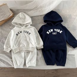 Clothing Sets Baby Boy Girl Clothing Set Children Pullover Sweatshirts Simple Solid Cotton Sports Pants 2pc Kids Clothes Boy Suit Hooded 230927