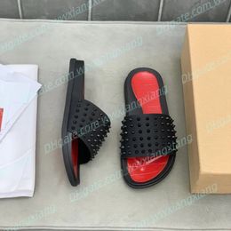 Spike Slippers Designers shoes Pool Spikes Rivet Sandals Slides Platform Studs Slides Comfort Mules Flip Flops Beach House Casual shoes Flat Bottom shoes sneakers