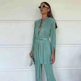Women's Two Piece Pants Autumn Green Pleated Set Paired With Split Sleeve Tie Up Shirt Suit