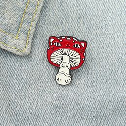 Mini Red Mushroom Frog Cowboy Brooch Alloy Paint Smiling Face Collar Pins Women Girls Backpack Clothes Badge Fashion Accessories W307j