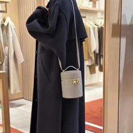 Designer Evening Bag Cosmetic Bags Extea Case Simple Bucket Bag New Fate Bucket Bag Single Crossbody Handbag Lp Cowhide Cylinder Bag