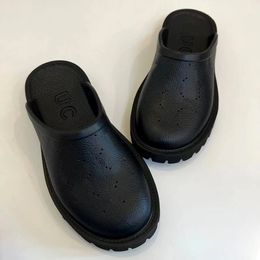 2023 new woman slide slip-on Flat luxury man sandal perforated rubber designer slippers platform foam lug sole summer beach shoes