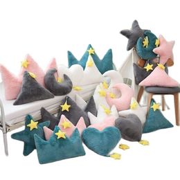 Plush Pillows Cushions Crown Plush Pillow Colorful Stuffed Soft Star Heart Shape Throw Pillow Moon Cushion Baby Kids Gift Girls Baby Room Decoration 230926