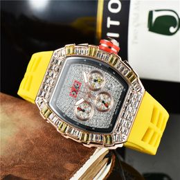 Top Luxury Watch Men's Womens Iced Out Watches Yellow Rubber Full Function Calendar Wristwatches Montre Femme238G