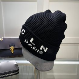 Men's Fashion Sports Style Autumn and Winter Designer beanie Hat Women's bonnet Outdoor Vacation Sports Letter Embroidery casquette