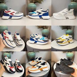 Designers Women Men casual shoes Paris Runner 7.0 Transmit sense retro Trainers black white pink blue BURGUNDY Deconstruction sneakers jogging hiking 7 Sneakers 42