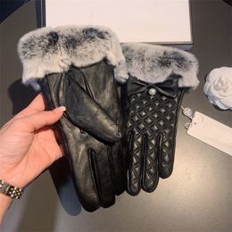 Gloves Designer Women Winter Matt Fur Mittens Fingers Leather Gloves Touch Screen Cycling Warm Lady Fmale Sheepskin Gloves Size M L