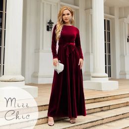 Basic Casual Dresses Elegant French Golden Velvet Red Luxury Dress Autumn Fit Decent Long Round Neck Lace Up Texture Banquet Party 230927