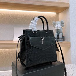 totes bags designer tote handbags luxury leather Briefcase black purse Women Simple Elegant Work Shoulder Crossbody Bag Wallet 221215 women wallets