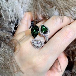 Cluster Rings Luxury Fashion Emerald Green Cubic Zirconia For Women Wedding Engagement Jewelry Cocktail Party Band