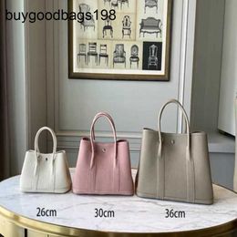 Designer Garden Bags Tote Bag Leather Fashion First Layer Cowhide Womens Versatile Large Capacity Hand Pure Have Logo