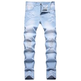 Jeans da uomo streetwear azzurro primavera autunno pantaloni di jeans strappati pantaloni nostalgici dritti slim fit con foro