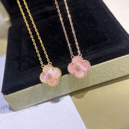 Women Fashion Designer Pendant Necklaces for Elegant four Leaf Clover Locket Necklace Jewelry Plated Gold Girls Gift CHD2309272-12 capsboys