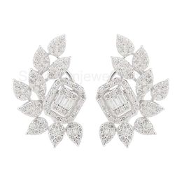 Premium Quality New Fashionable Baguette and Round Diamond Wedding Stud Earrings for Girlfriend Gifting Use Earring