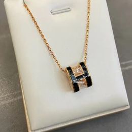 Luxury brand designer necklace for women high-quality titanium steel 18k gold pendant necklace designer jewelry