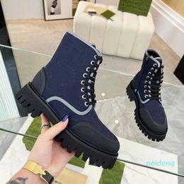 Designer -Winter Women Flat Bottom Boots Classic Double Letter Printing Imported Cowhide Martin Boots Thick Sole Non slides Zipper Ladies Booti