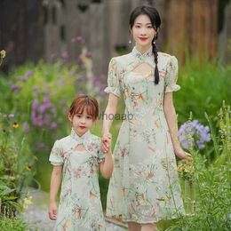 Family Matching Outfits Summer Parent-child Outfit Qipao Girls Short Sleeve Floral Dress Women Chinese Lovely Lace Mother And Daughter Cheongsam YQ230928