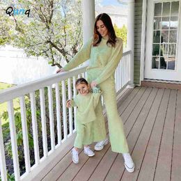 Family Matching Outfits Qunq Spring Parent-child Outfits Fashion Rib Solid O Neck Long Sleeve Top + Pants 2 Pieces Set Mother Daughter Matching Clothes YQ230928