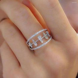 Cluster Rings Huitan Sparkling Cubic Zirconia For Women Fashion Contracted Design Luxury Female Party Fancy Gift Statement Jewellery