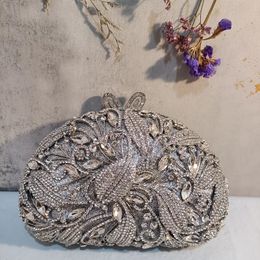 Evening Bags Woman Silver Flower Wedding Bridal Handbag Hollow Out Crystal Party Clutch Purse Birthday Dinner Floral Diamond Gift Evening Bag 230927