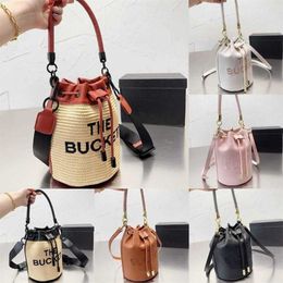 Hip mar The Bucket Bags Womens Cross Body Designer Bag Totes Fashion Leather Straw Shoulder Bags Lady Luxurys Handbags Purses 230607