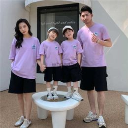 Family Matching Outfits 2023 Summer Family Outfit Parent-Child Fashion Clothes Children Boys Girls t Shirts+Shorts Sets Mom Dad And Son Daughter Suit YQ230928