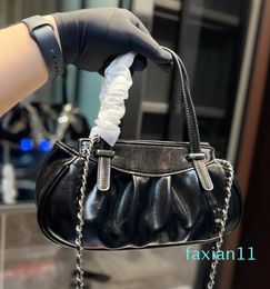 Women Luxurys Designers Totes Bags motorcycle Handbag Leather Shouder Bag Messenger Ladies Wallets Pouch Purse Silver Chain And Badge 28CM