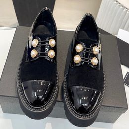 Famous Women Designer Dress Shoes Spring Autumn New Genuine Leather Thick Sole Shallow Mouth Small Leather Shoes Round Toe Pearl Splice Elevated Ladies Loafers