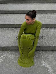 Basic Casual Dresses Green Ribbed Women Knitting Maxi Dress Female Elegant O-neck Long Sleeve Bodycon Dresses Autumn Office Lady Commuting Robe J230928