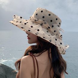 Berets Unique Design Sun Hats For Women Wide Brim Classic Black Polka Dots Bucket Hat Ladies Foldable Breathable Beach Caps