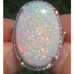 Selling Super Large Opel Ring Fashion Ladies Jewelry Copper Plated Silver Inlaid Zircon Artificial Ring Opal Jewelry Wholesal253I