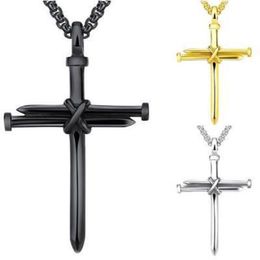 Collane con ciondolo croce per unghie classiche da uomo Catena a maglie in acciaio inossidabile Collana con Gesù Oro Argento Stile punk Collane con maglione Hip Hop Gioielli Regalo per donne Uomini