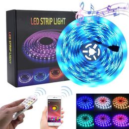 5m LED şerit ışıkları RGB şeritler bant ışığı 150 LEDS SMD5050 Su geçirmez Bluetooth Denetleyicisi 24Key uzaktan kumanda263o